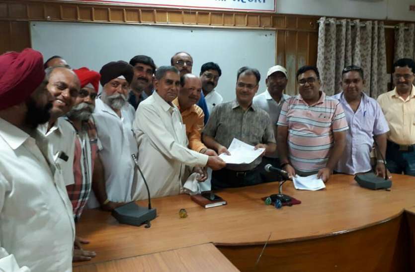 Sindhi and Sikh society opened front against Pakistan पाकिस्तान के विरुद्ध सिन्धी और सिक्ख समाज ने खोला मोर्चा