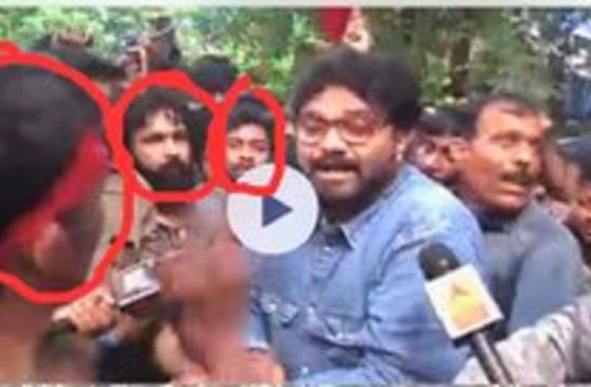 किसके नेतृत्व में बाबुल सुप्रियो पर हमला? देखें उसकी तस्वीर... किसके नेतृत्व में बाबुल सुप्रियो पर हमला? देखें उसकी तस्वीर...