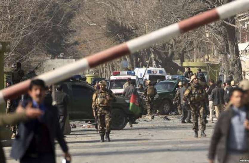 bomb explosion IED बम डिफ्यूज करते वक्त बड़ा धमाका, सऊदी सेना अधिकारी समेत 5 की मौत