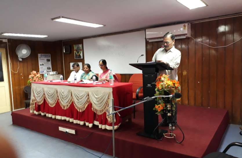 Hindi: Tamilnadu, Chennai, Hindi, Language, Rajbhasha,Hindi: Tamilnadu, Chennai, Hindi, Language, Rajbhasha हिंदी भाषा राष्ट्रीय चेतना की संवाहक