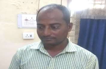 Mid Day Meal Scam Burhanpur News महज चार साल में 31 लाख रुपए का खाना खा गया यह टीचर