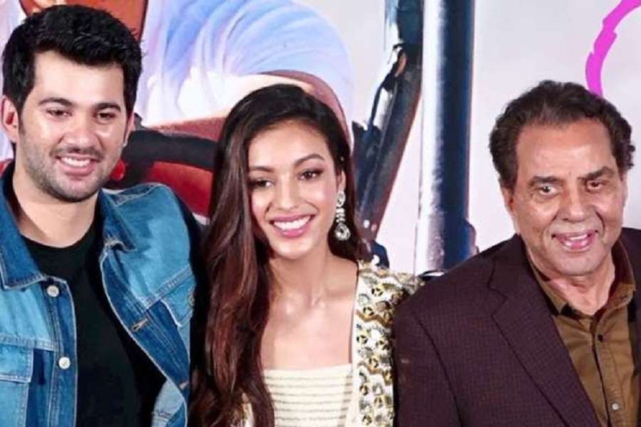 Pal Pal dil ke pas: 'पल-पल दिल के पास' नहीं...लोग 'दिखे बेताब'