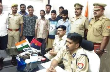 Sitapur police arrested the 4 theft in sitapur पुलिस सुरक्षा में घर के अंदर हुयी थी चोरी, पुलिस ने इस गैंग को पकड़कर किया बड़ा खुलासा, जखीरा हुआ बरामद