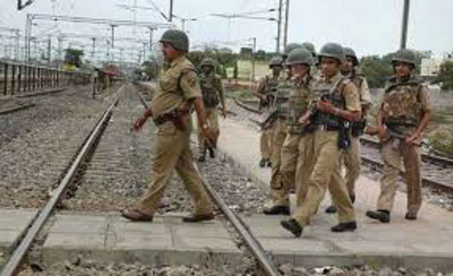RPF Foundation Day: जिले में 44 आरपीएफ जवान के जिम्मे लाखों यात्रियों की जान