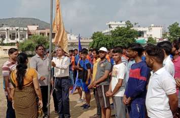 33rd Inter College Handball competition begins 33 वीं अंतर महाविद्यालय हैंडबॉल प्रतियोगिता हुई शुरू,12 टीमें ले रही है हिस्सा