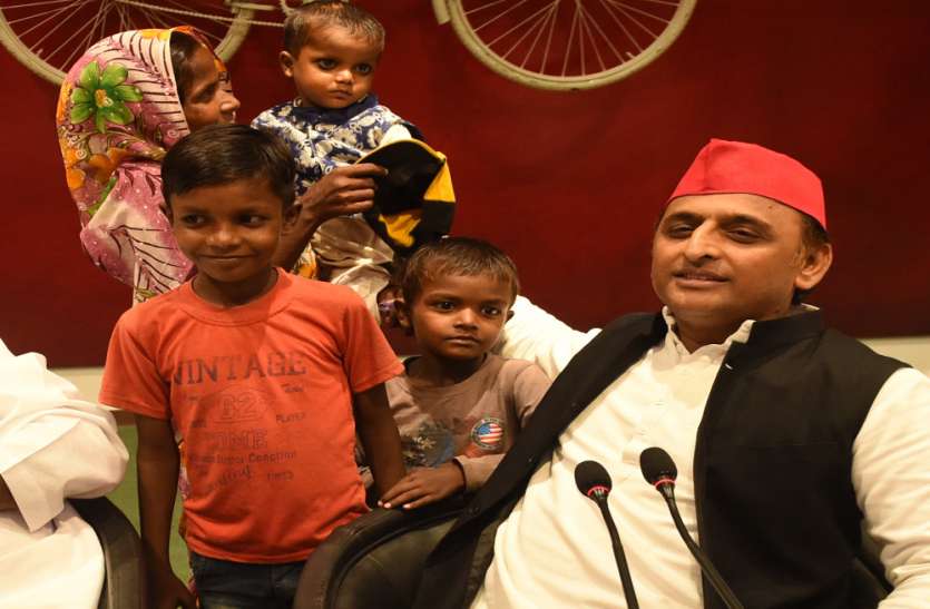 पूर्व मुख्यमंत्री अखिलेश यादव ने रिजर्व बैंक आॅफ इण्डिया व पंजाब नेशनल बैंक से की यह मांग पूर्व मुख्यमंत्री अखिलेश यादव ने रिजर्व बैंक आॅफ इण्डिया व पंजाब नेशनल बैंक से की यह मांग