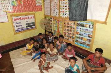 Anganwadi is not reaching one-third recorded number of children कुपोषण का कलंक मिटाने गांव- गांव जा रहे कमिश्नर, इधर भ्रष्टाचार की भेंट चढ़ रहा मासूमों का आहार