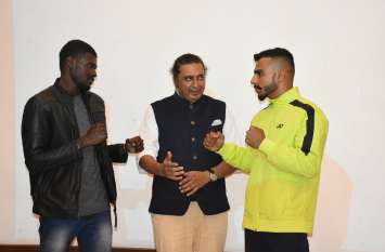 Real Fight आज शहर में रियल फाइट का रोमांच