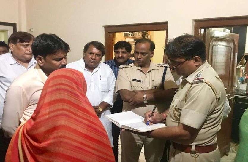 फिर सूना मकान चोरों के निशाने पर फिर सूना मकान चोरों के निशाने पर