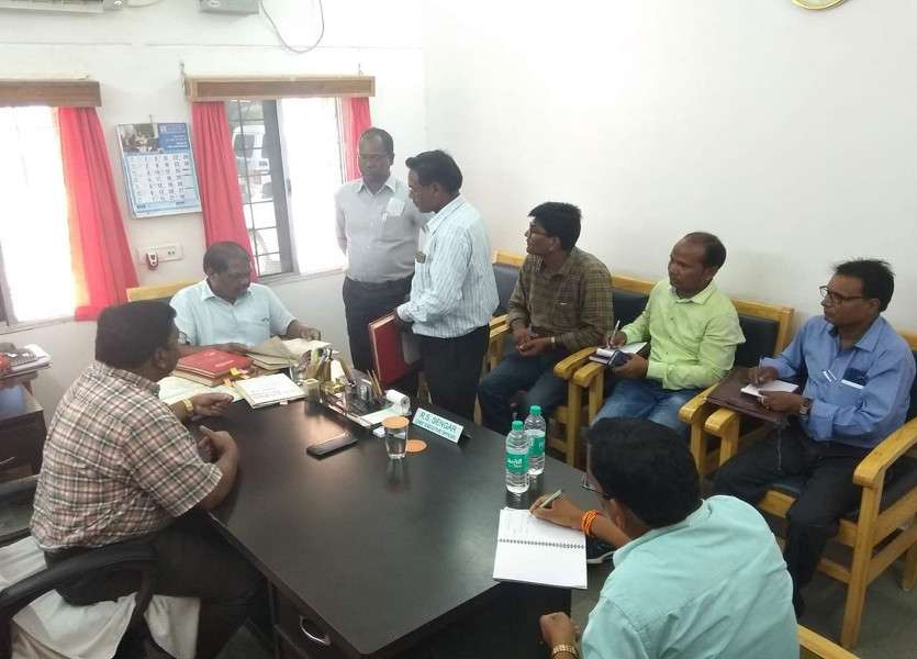 कमिश्नर की इस कार्रवाई से ऑफिसरों के दफ्तर में मच गया हड़कंप, कहा- किसी को प्रताडि़त करने की मंशा नहीं, लेकिन...