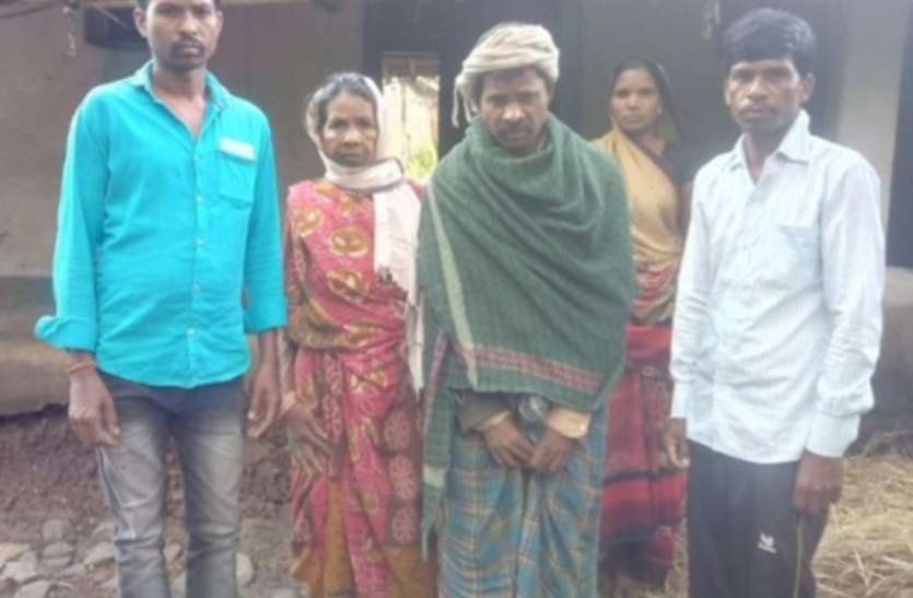 Mother-in-law doing life to fill her lal released from Pakistan jail उम्र दराज मां कर रही पाकिस्तान की जेल से रिहा अपने लाल का भरण पोषण
