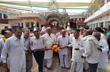 Shreeji's two-day annual festival ends मेहंदवास में श्रीजी की निकाली रथयात्रा, दो दिवसीय वार्षिकोत्सव का हुआ समापन