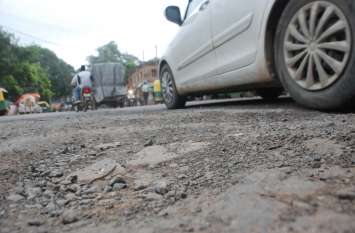 roads that have been hurting for several months will be repaired in 30 कई महीनों से दर्द दे रहीं सडक़ों की 30 दिन में होगी मरम्मत