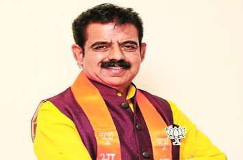 BJP MP Wants to Become Big Leader of Sindhi Society सिंधी समाज का बड़ा नेता बनना चाहते हैं ये भाजपा सांसद