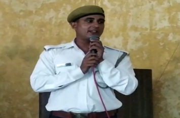 meerut traffic rules news VIDEO: नियमों का पालन कराने के लिए ट्रैफिक विभाग उठा रहा यह बड़ा कदम