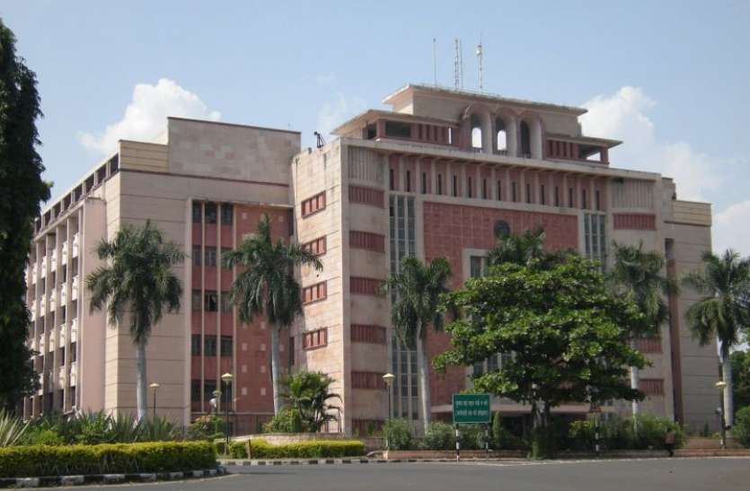 vallabh-bhawan.jpg निचले स्तर पर काम न हुआ तो सरकार ने दी वरिष्ठ स्तर पर काम की गारंटी