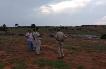 Superintendent Ken Gharial Sanctuary accepted excavation अधीक्षक केन घडिय़ाल अभ्यारण्य ने स्वीकारा उत्खनन होना, स्थानीय वन अमले को कार्रवाई करने दिए निर्देश