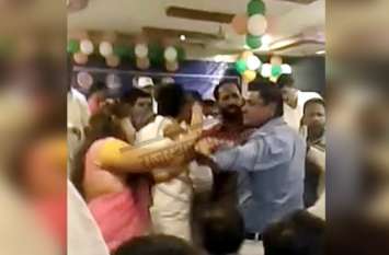 Rajasthan BSP Meeting Ruckus in jaipur बसपा की प्रदेश बैठक में मचा बवाल, कुर्सियां फेंकी और सरिए चलाए, प्रदेश महासचिव का सिर फटा