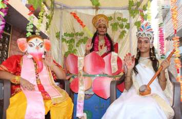 Rewdis came out on Mahalaxmi Mata Patotsav, excitement in procession महालक्ष्मी माता के पाटोत्सव पर निकली रेवाडि़यां, शोभायात्रा में झलका उत्साह