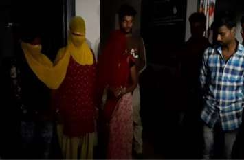# Dabish at body trade, 6 youths met with 3 women # बड़ा करीला में देह व्यापार के अड्डे पर दबिश, 3 महिलाओं के साथ आपत्तिजनक हालत में मिले 6 युवक