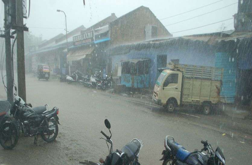 Heavy rain fills many placesसून जाते-जाते रहा मेहरबान आसोज माह में मूसलाधार बारिश,मानसून जाते-जाते रहा मेहरबान