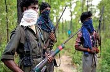 Naxalite murder class 10th student in bijapur दसवीं के छात्र को मुखबिर बता नक्सलियों ने कर दी हत्या, डर के मारे परिजन नहीं कर रहे शिकायत