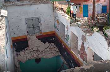 government school rooms collapsed in jaipur शिकायत के बाद भी नहीं ली सुध: आखिर सरकारी स्कूल के दो कमरे भरभराकर गिरे