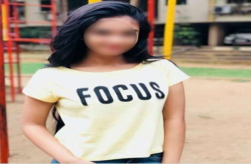 स्कूल जाती थी लेट, टीचर की डांट से बचने के लिए छात्रा ने रची थी ये खतरनाक साजिश स्कूल जाती थी लेट, टीचर की डांट से बचने के लिए छात्रा ने रची ये खतरनाक साजिश