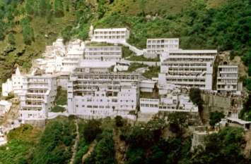 Navratri 2019: vaishno devi temple will have gold temple नवरात्रि में 4 लाख से अधिक श्रद्धालु पहुंचेंगे वैष्णो देवी, मंदिर में लगेगा सोने का दरवाजा
