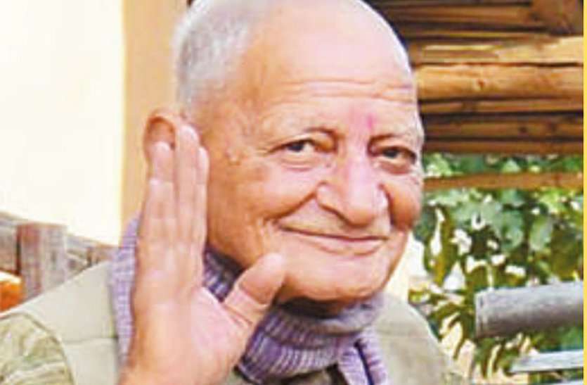डॉ.प्रभुदत्त खेरा कब आए थे छत्तीसगढ़, कैसे खुद फटेहाल रहकर बैगा आदिवासी बच्चों को पढ़ाते थे डॉ.प्रभुदत्त खेरा कब आए थे छत्तीसगढ़, कैसे खुद फटेहाल रहकर बैगा आदिवासी बच्चों को पढ़ाते थे