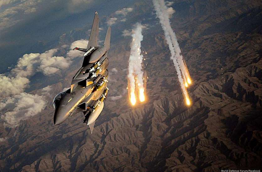 Air strike in Afghanistan अफगानिस्तान: निशाने से चूके सुरक्षाबल, एयरस्ट्राइक में आंतकियों की जगह 14 नागरिकों की मौत