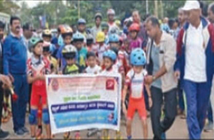बच्चों ने बताए प्रतिबंधित प्लास्टिक के दुष्प्रभाव बच्चों ने बताए प्रतिबंधित प्लास्टिक के दुष्प्रभाव