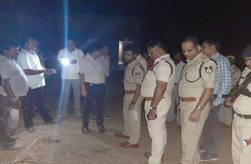 जमीनी विवाद में एक पक्ष पर हमला कर आठ लोगों को किया घायल जमीनी विवाद में एक पक्ष पर हमला कर आठ लोगों को किया घायल