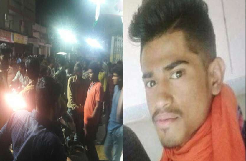 जेल से छूटते ही ऑटो ड्राइवर से लेना चाहता था बदला, बीच सड़क पर चाकू मारकर की हत्या, CCTV में कैद हुई पूरी वारदात जेल से छूटते ही ऑटो ड्राइवर से लेना चाहता था बदला, बीच सड़क पर चाकू मारकर की हत्या, CCTV में कैद हुई पूरी वारदात