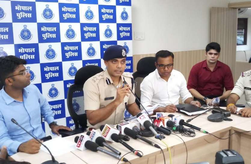 murder_crime_bhopal.jpg इनामी बदमाश के पकड़ते ही पुलिस अफसर के पास पहुंचा नेताओं का फोन