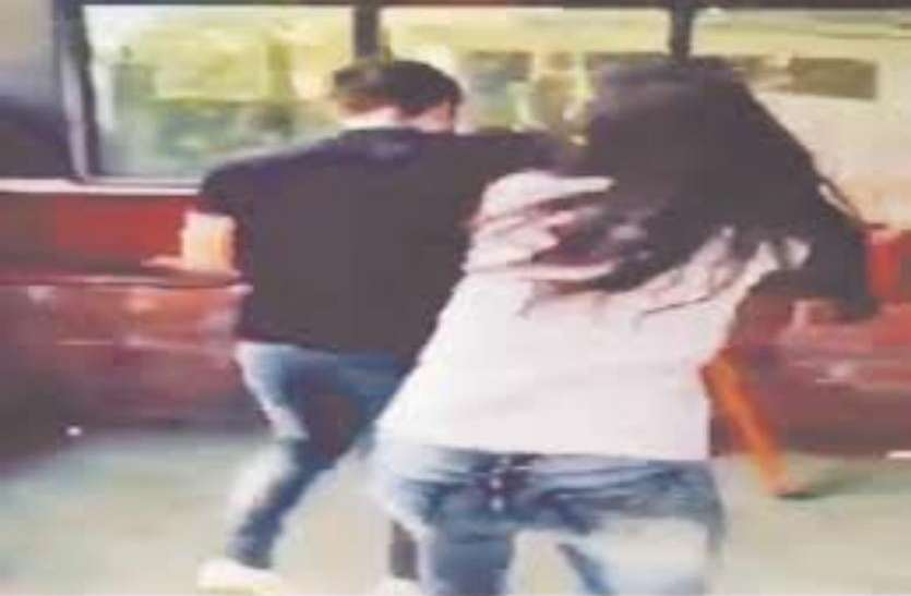 demo.jpeg 2 पत्नियों के साथ एक ही कमरे में रहता था पति, देर रात दूसरी पत्नी के साथ किया ऐसा काम कि जाग गये पड़ोसी