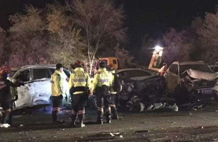 Truck Accident चीन: ट्रक ड्राइवर ने खोया कंट्रोल, 10 लोगों की चपेट में आने से मौत