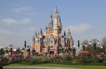 Shanghai Disneyland Park शंघाई डिज्नीलैंड पार्क में ले जा सकेंगे आउटसाइड फूड