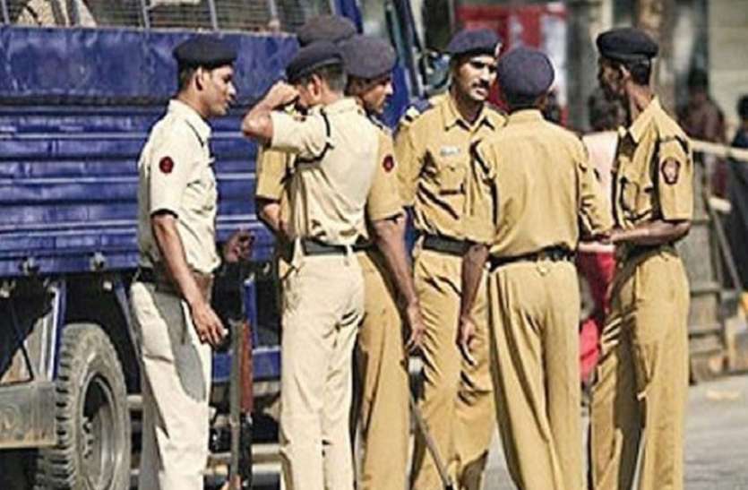 goa_police.jpg सोशल मीडिया पर 'न्यूड पार्टी' का पोस्टर वायरल, पुलिस ने जांच शुरू की