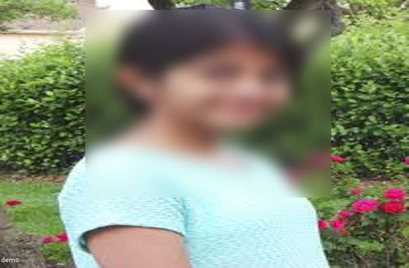 टीचर की मार से बचने 10 साल की बच्ची ने रच डाली खुद के अपहरण की साजिश, फिर जो हुआ... टीचर की मार से बचने 10 साल की बच्ची ने रच डाली खुद के अपहरण की साजिश, फिर जो हुआ...