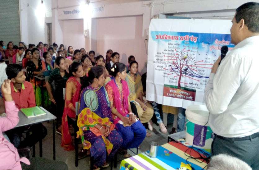 अच्छी शिक्षा व संस्कार लेकर गांव, समाज व परिवार का नाम करे रोशन-मीणा अच्छी शिक्षा व संस्कार लेकर गांव, समाज व परिवार का नाम करे रोशन-मीणा