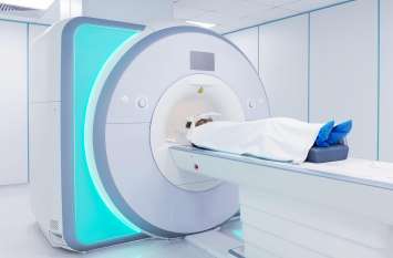 doctors forget to take out patient from MRI machine in panchkula एमआरआई मशीन में डाल मरीज को निकालना भूल गए डॉक्टर्स, हॉस्पिटल ने मरीज को ही ठहराया जिम्मेदार