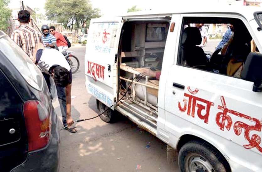 वाहन प्रदूषण पर केंद्र सख्त, तैयार होगा वाहन डेटा बेस वाहन प्रदूषण पर केंद्र सख्त, तैयार होगा वाहन डेटा बेस
