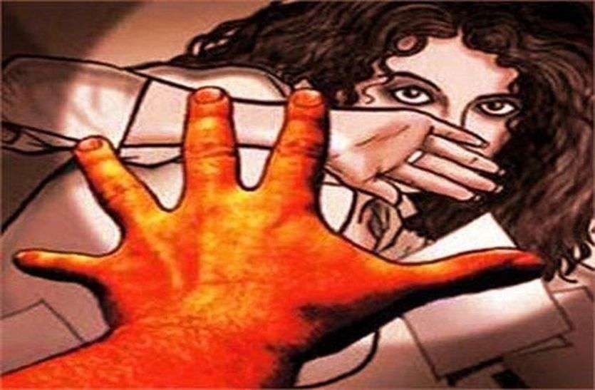 पत्नी ने पति के खिलाफ दर्ज कराया बलात्कार का मुकादमा पत्नी ने पति पर लगाया बलात्कार का आरोप, पुलिस ने दर्ज किया मुकदमा