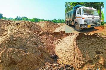 Two hives are seized by illegal transport अवैध परिवहन कर रहे दो हाइवा जब्त, मामला खनिज विभाग को भेजा गया