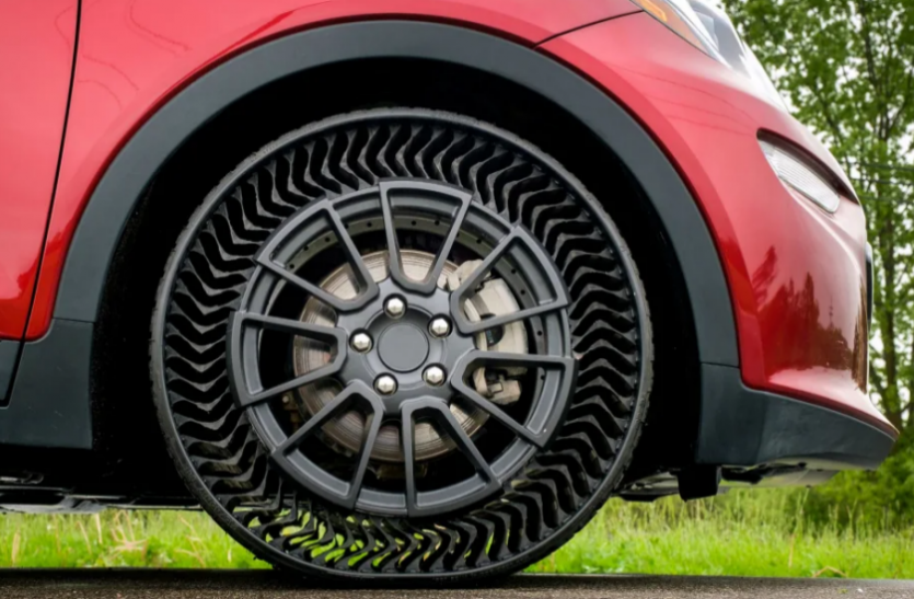 car tire कभी पंक्चर ही नहीं होते ये वाले कार टायर, बार-बार चेंज करवाने की नो टेंशन