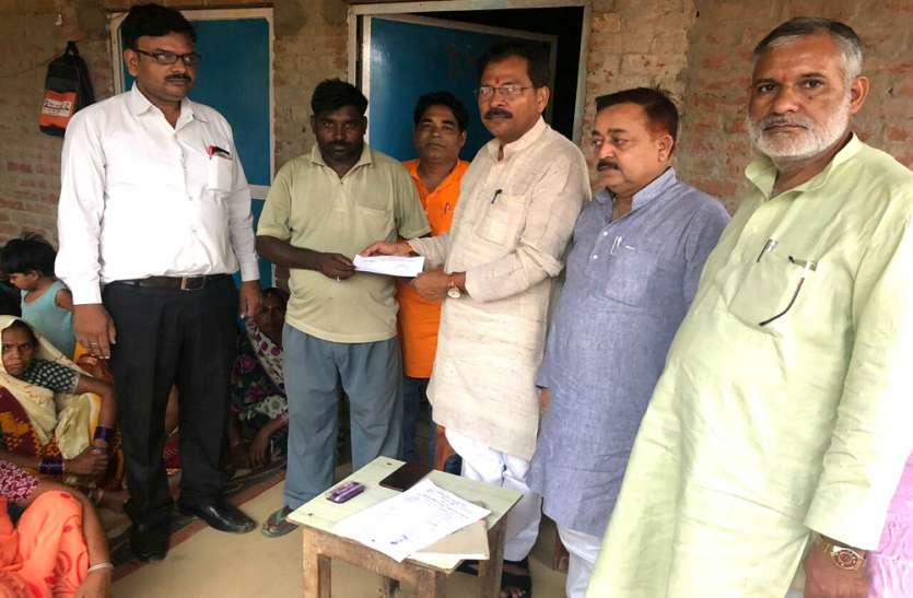 संगठनात्मक चुनाव का पहला चरण पूरा, जानिये सुल्तानपुर की रिपोर्ट संगठनात्मक चुनाव का पहला चरण पूरा, जानिये सुल्तानपुर की रिपोर्ट