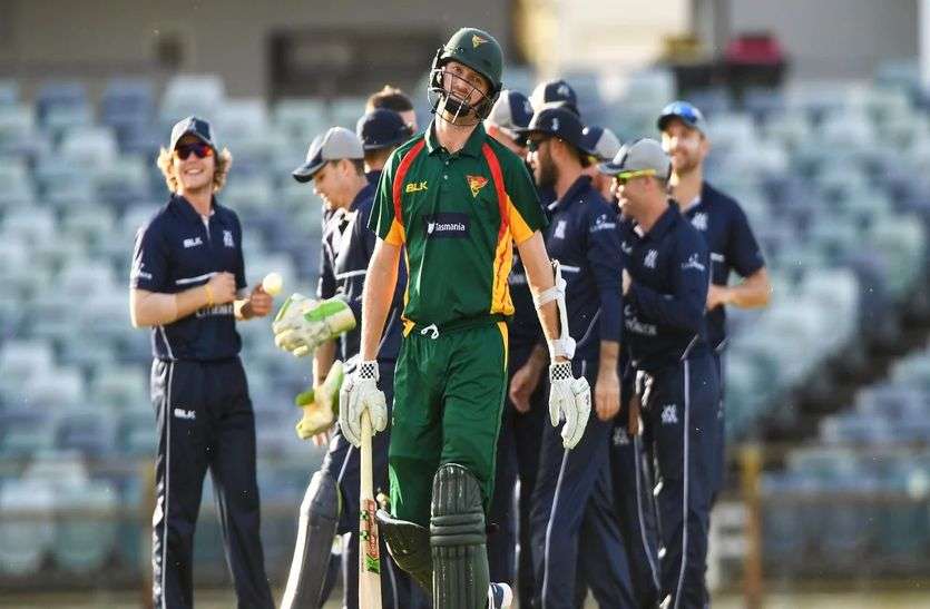 victoria vs tasmania cricket 12 ओवर में 14 रन नहीं बना पाई यह टीम, छह विकेट खोकर हार गई, देखें वीडियो