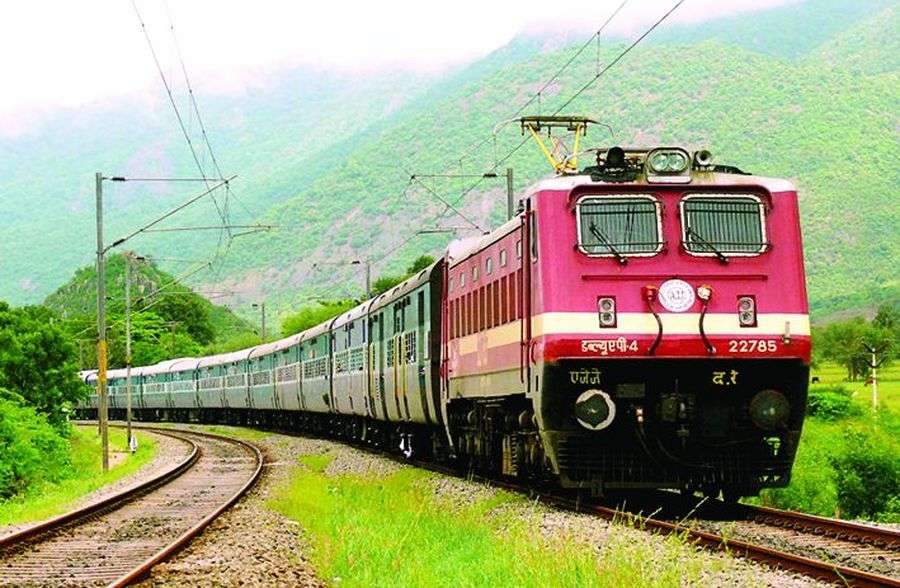 Engine runs upside down, railwayman engulfed
