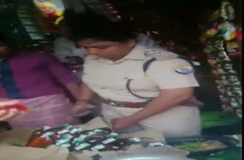 Excise department raids illegal liquor traders अवैध शराब कारोबारियो पर आबकारी विभाग ने की छापेमारी, देखें वीडियो